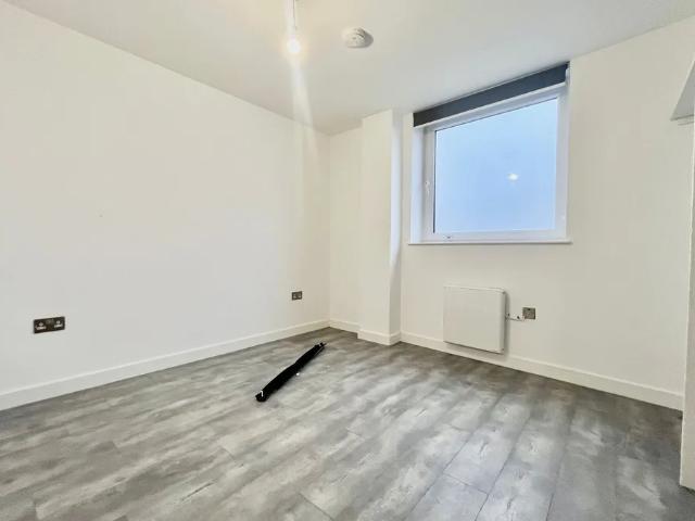 2 bedroom property to let in Equipoint, 1506 Coventry Road B25 £995 pcm