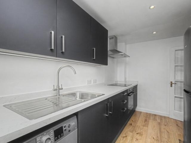 2 bedroom property to let in Heath Lane, Bladon £1,375 pcm