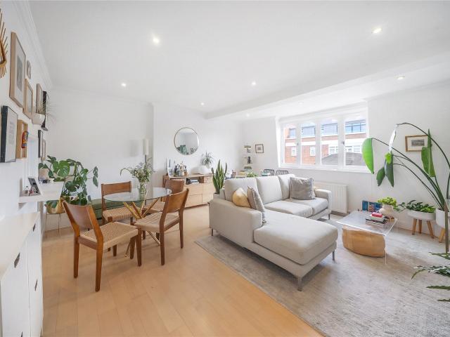 2 bedroom property to let in Palace Court, London, W2 £3,380 pcm