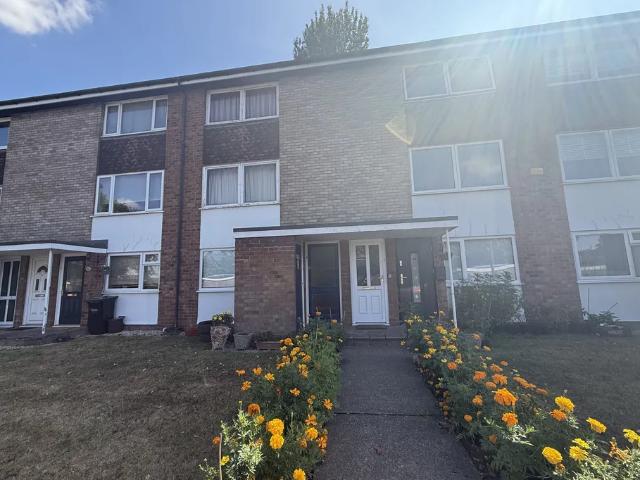 2 bedroom property to let in Park Close, Tyburn, B24 £1,200 pcm