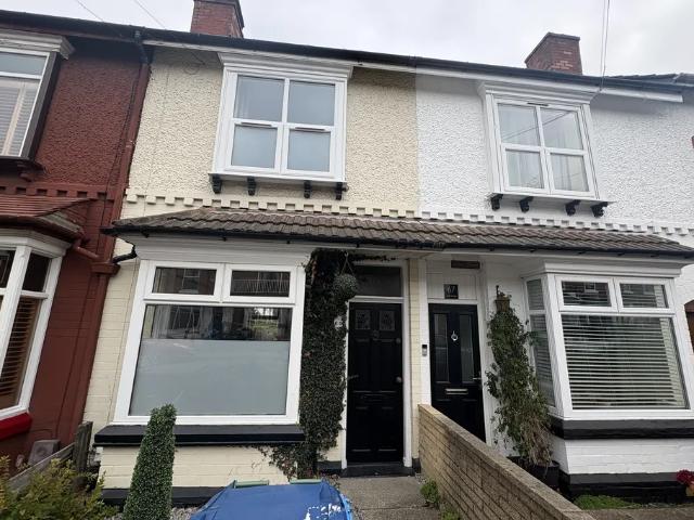 2 bedroom property to let in Park Road, Bearwood £1,050 pcm