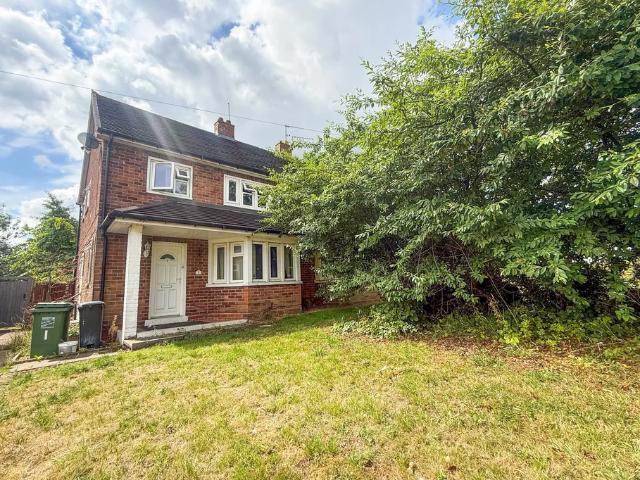 2 bedroom property to let in Salters Lane, Redditch £875 pcm