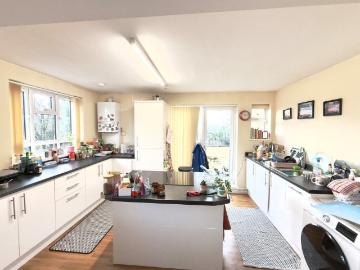 2 bedroom property to let in Walmley Chambers, Sutton Coldfield B76 £925 pcm
