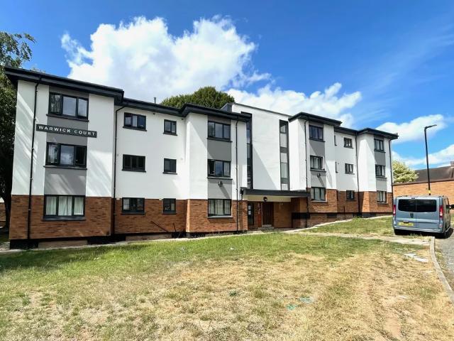 2 bedroom property to let in Warwick Court, Selly Oak, B29 £1,100 pcm