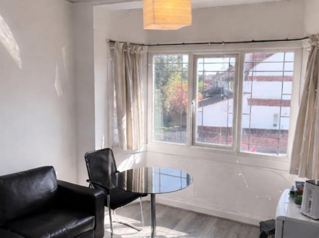2 bedroom property to let in Weoley Court £230 pw
