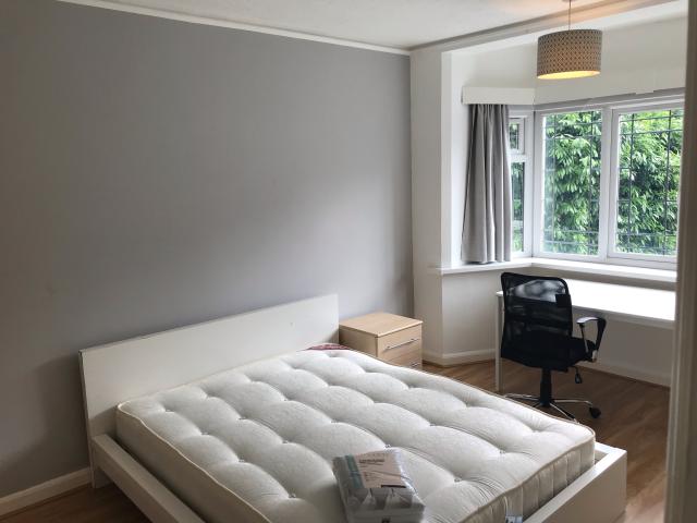 2 bedroom property to let in Weoley Court £230 pw