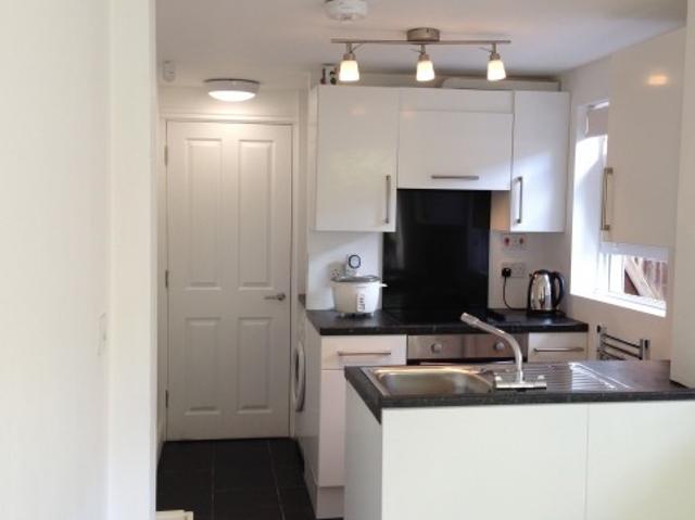 2 bedroom property to let in 57 RADDLEBARN ROAD £244 pw