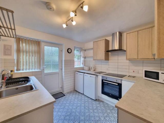 2 bedroom Property To Let