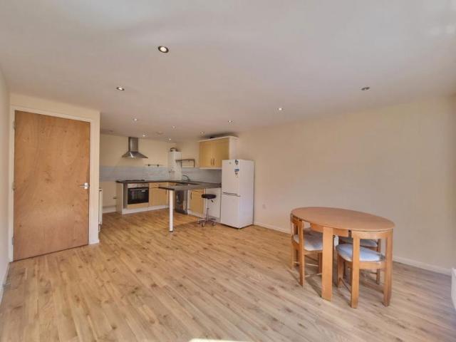 2 bedroom Property To Let
