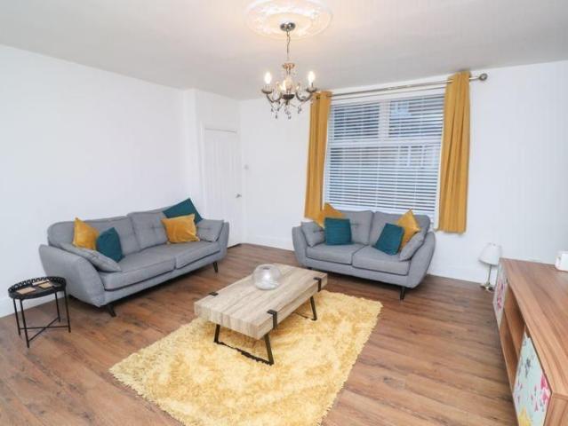 2 bedroom property to rent