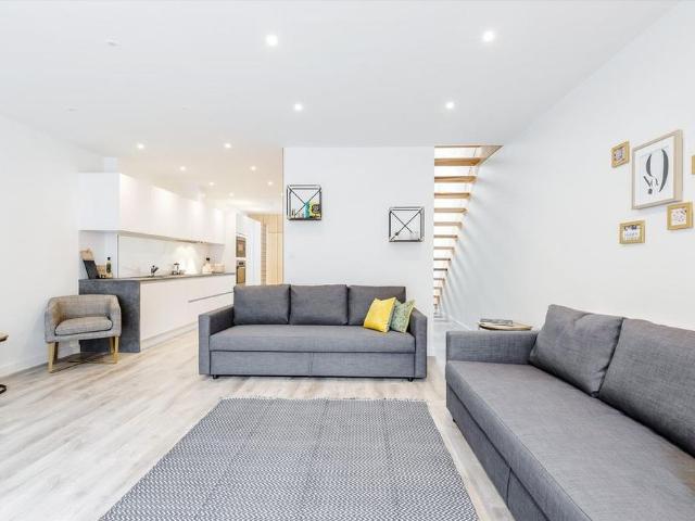 2 bedroom property to rent