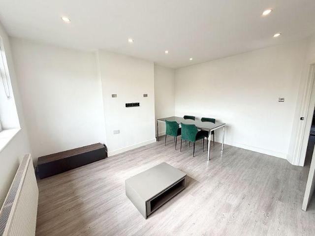 2 bedroom property to rent