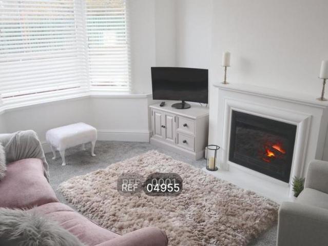 2 bedroom property to rent