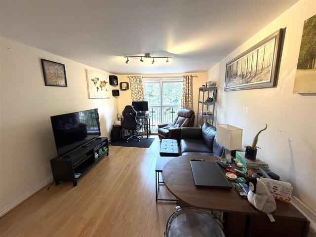 2 bedroom property to rent