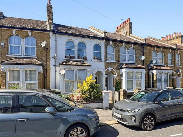 2 bedroom property to rent