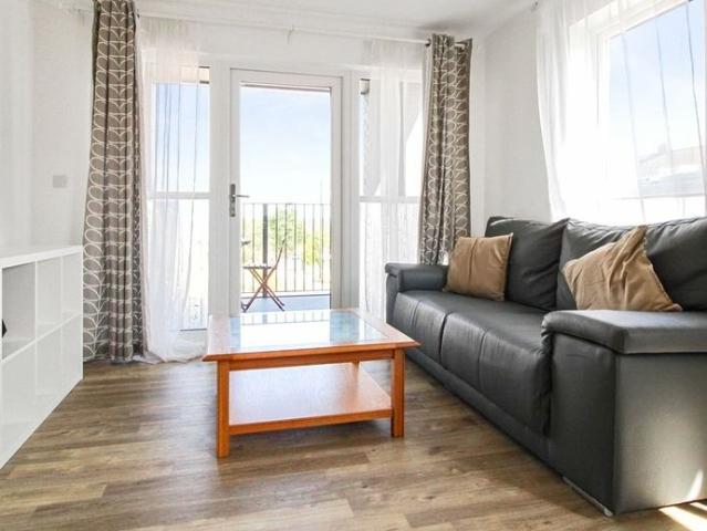 2 bedroom property to rent