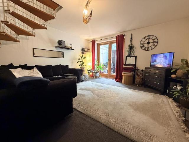 2 bedroom property to rent