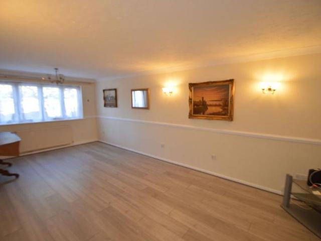 2 bedroom property to rent