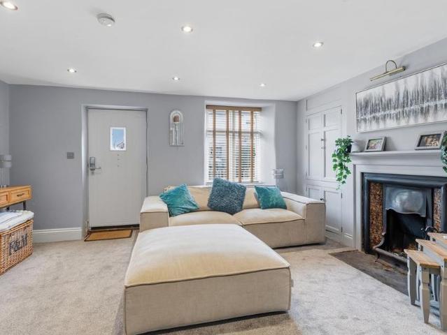 2 bedroom property to rent