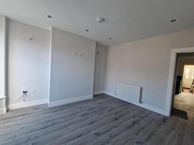 2 bedroom property to rent