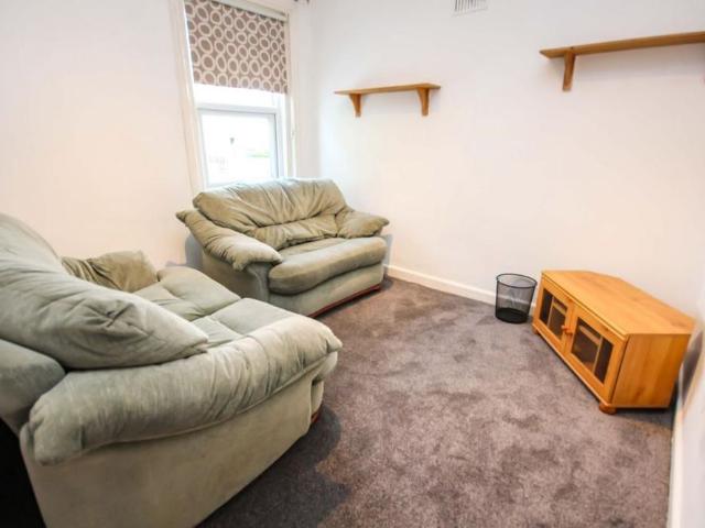 2 bedroom property to rent