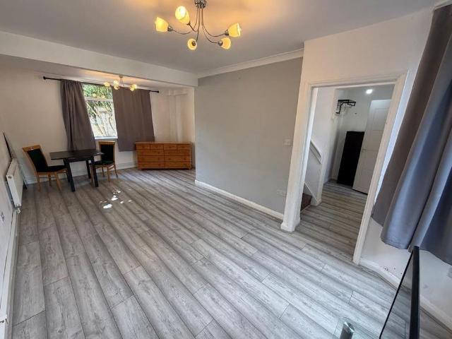 2 bedroom property to rent
