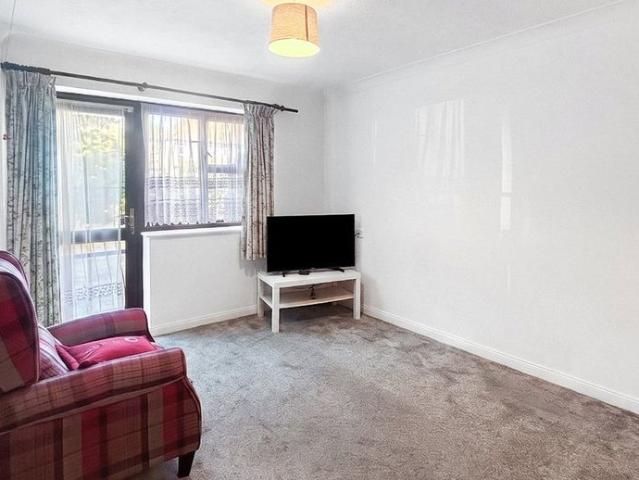 2 bedroom property to rent