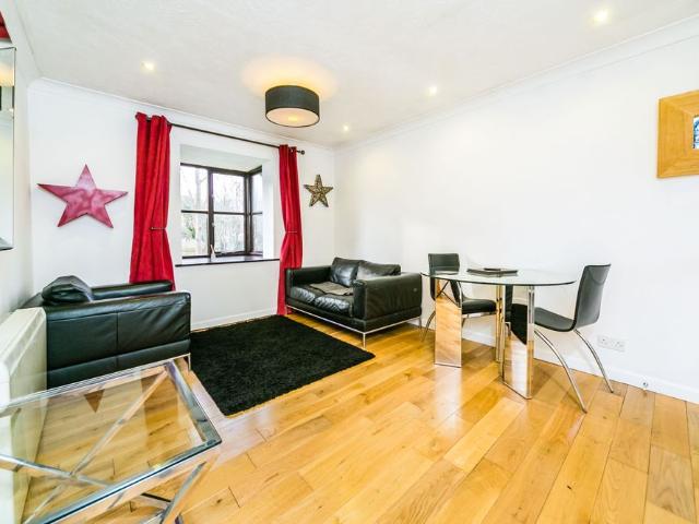 2 bedroom property to rent