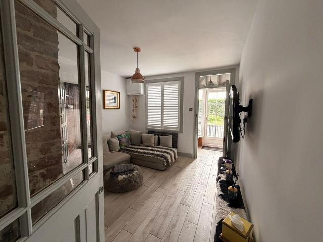 2 bedroom property to rent