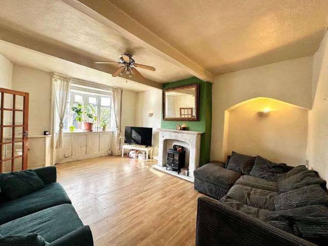 2 bedroom property to rent