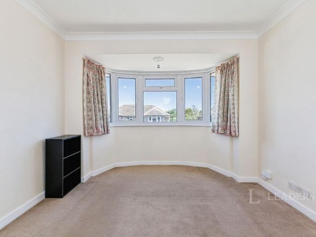 2 bedroom property to rent Willis Close, Epsom, KT18