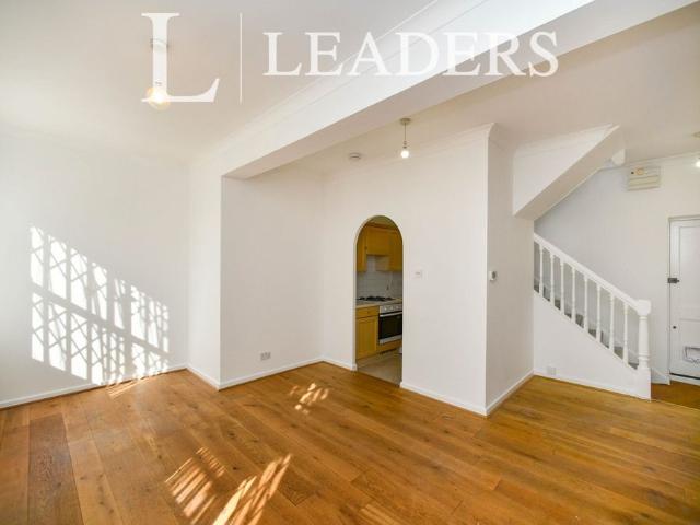 2 bedroom property to rent Gloucester Mews, Gloucester Road, Brighton, BN1
