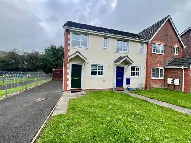 2 Bedroom Property To Rent In Allt Ioan, Johnstown, Carmarthenshire, SA31