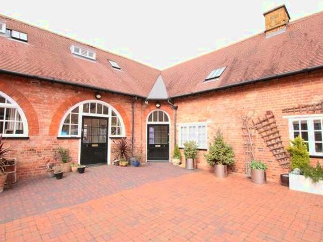 2 Bedroom Property To Rent In Dorman Close, Northampton, NN3