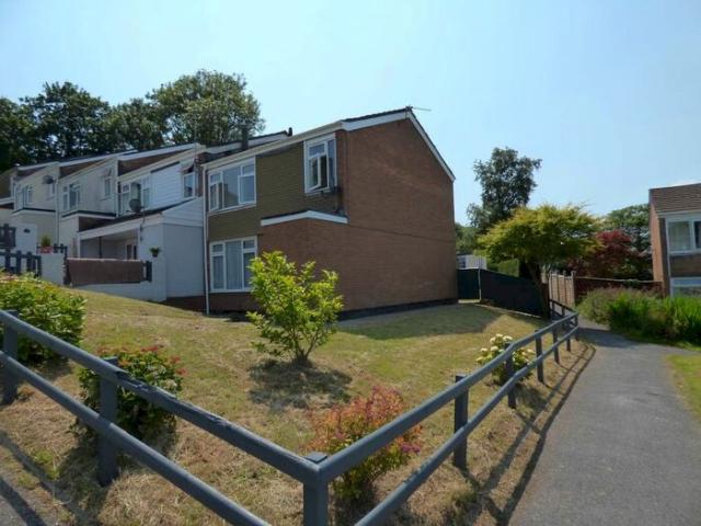 2 Bedroom Property To Rent In Haulfryn, Tregynwr, Carmarthen, SA31