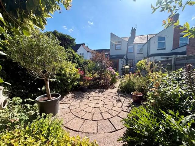 2 Bedroom Property To Rent In Leicester Road, Loughborough, LE12
