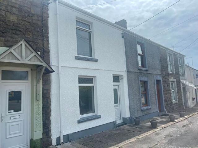 2 Bedroom Property To Rent In Mill Street, Abertawe, SA4