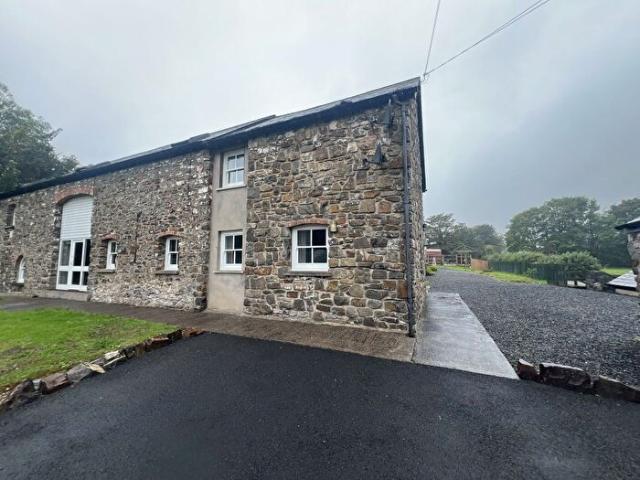 2 Bedroom Property To Rent In Old St Clears Road, Johnstown, Carmarthen, SA31
