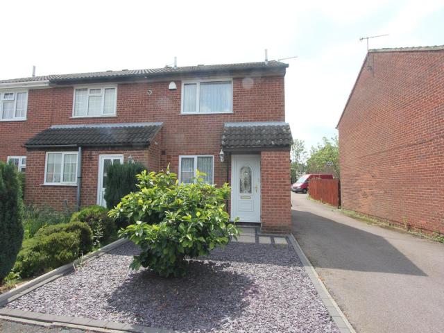 2 bedroom property to rent on Grange Drive, Burbage, Leicestershire