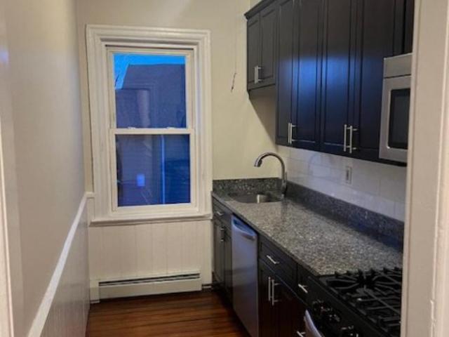 2 bedroom, Providence RI 02903 102750759