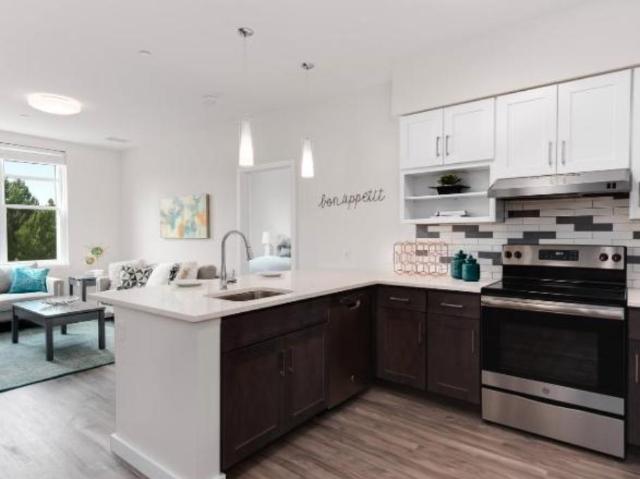 2 bedroom, Providence RI 02903 LS104484106