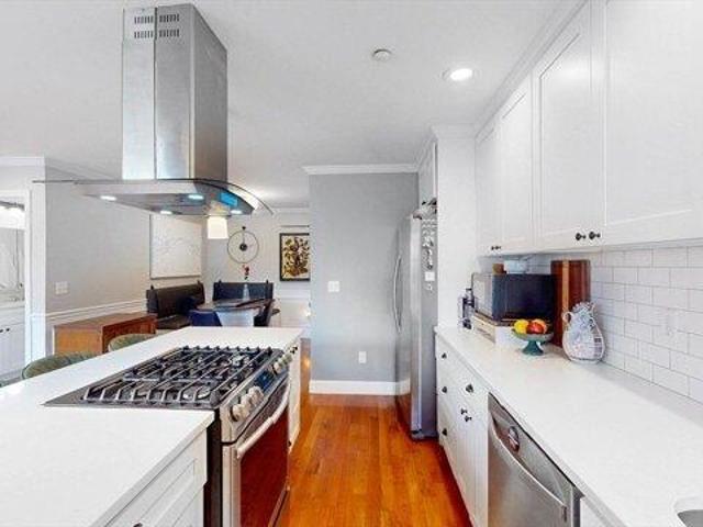 2 bedroom, Providence RI 02906 105414079