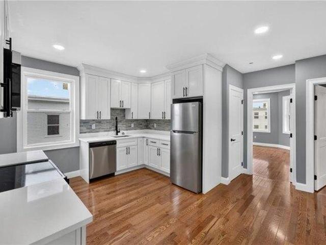 2 bedroom, Providence RI 02909 105693924