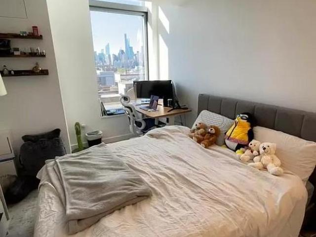 2 bedroom, Queens NY 11101 LS97048120