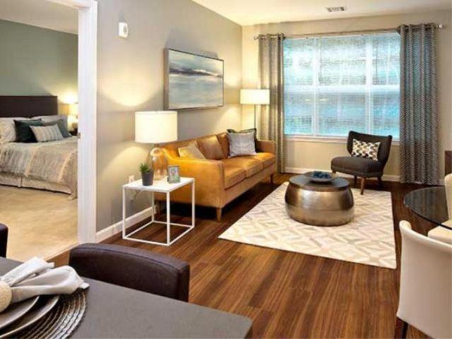 2 bedroom, Quincy MA 02169 LS103418046