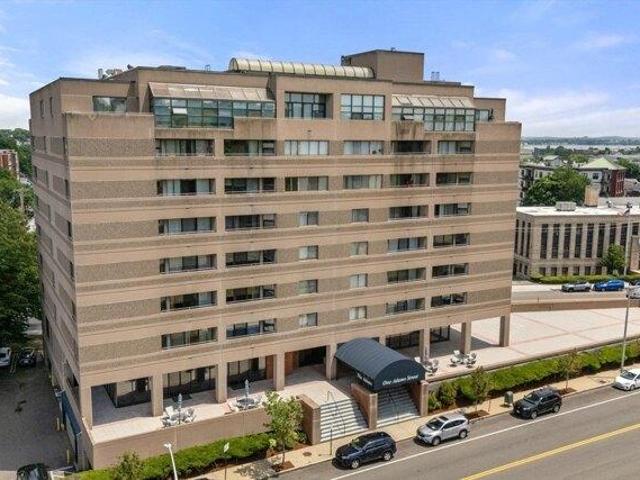 2 bedroom, Quincy MA 02169 104652219