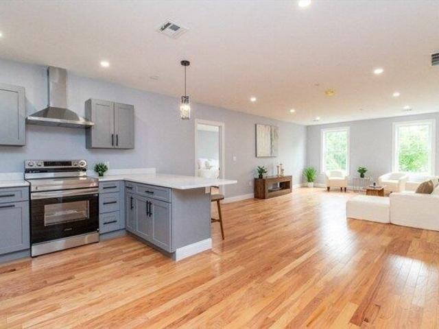 2 bedroom, Quincy MA 02169 104654168