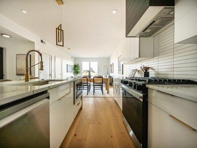2 bedroom, Quincy MA 02169 104790583