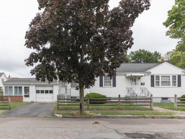 2 bedroom, Quincy MA 02169 105440416