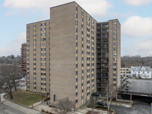 2 bedroom, Quincy MA 02169 105478167